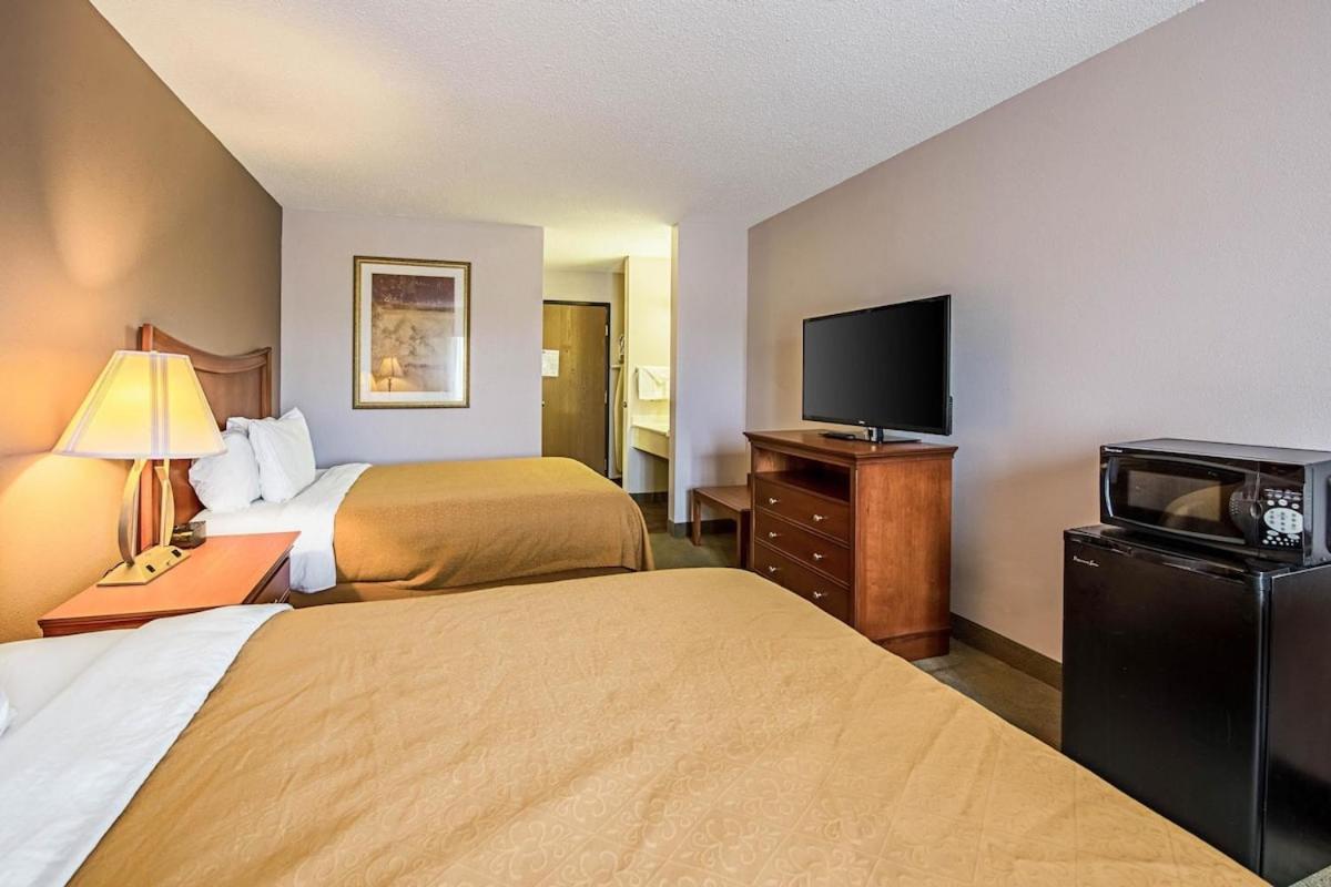 Royal Inn Suites Huntington Exterior foto